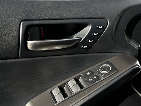 Used 2023 Lexus IS 350 F Sport w/ Memory Package image 21