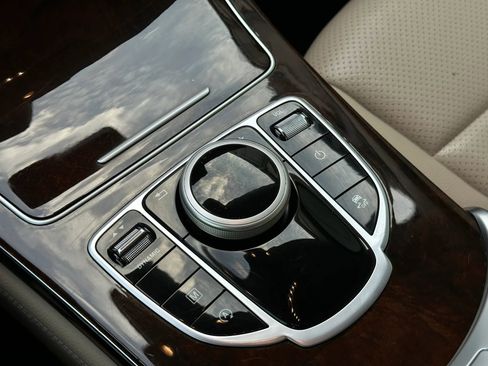 Used 2017 Mercedes-Benz GLC 300 w/ Premium 1 Package image 34