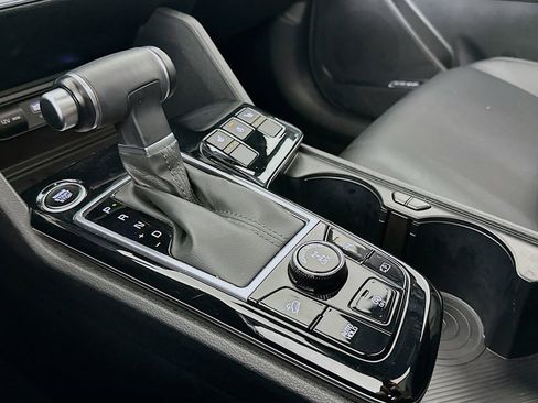 Certified 2025 Kia Sportage X-Pro AWD/4WD image 28