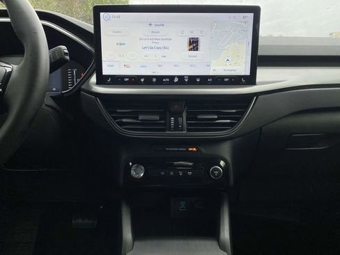 Certified 2023 Ford Escape SE image 26