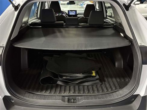 Used 2022 Toyota RAV4 XLE image 12