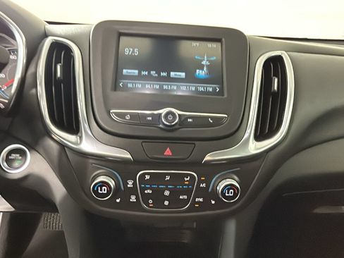 Used 2018 Chevrolet Equinox LT FWD image 26