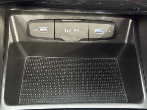 Used 2023 Hyundai Tucson SE image 25