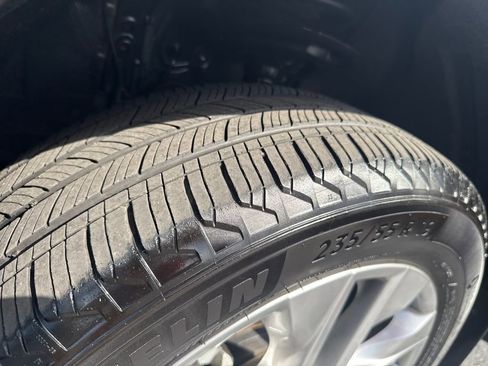 Used 2024 Toyota RAV4 XLE Premium image 34