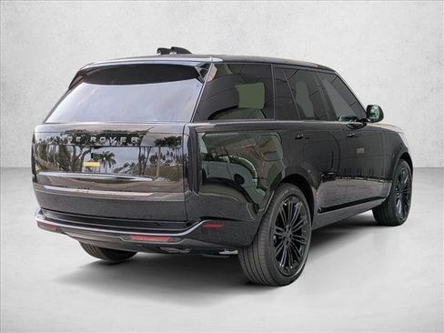 New 2026 Land Rover Range Rover SE image 2
