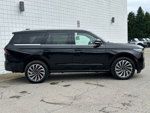 New 2026 Lincoln Navigator Black Label AWD/4WD image 4