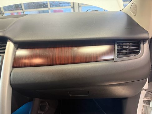 Used 2013 Ford Edge Limited image 22