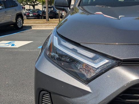 Certified 2023 Toyota RAV4 LE AWD/4WD image 12