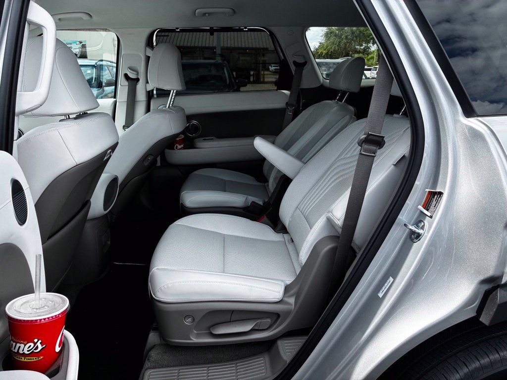 Used 2026 Hyundai Palisade SEL FWD image 10