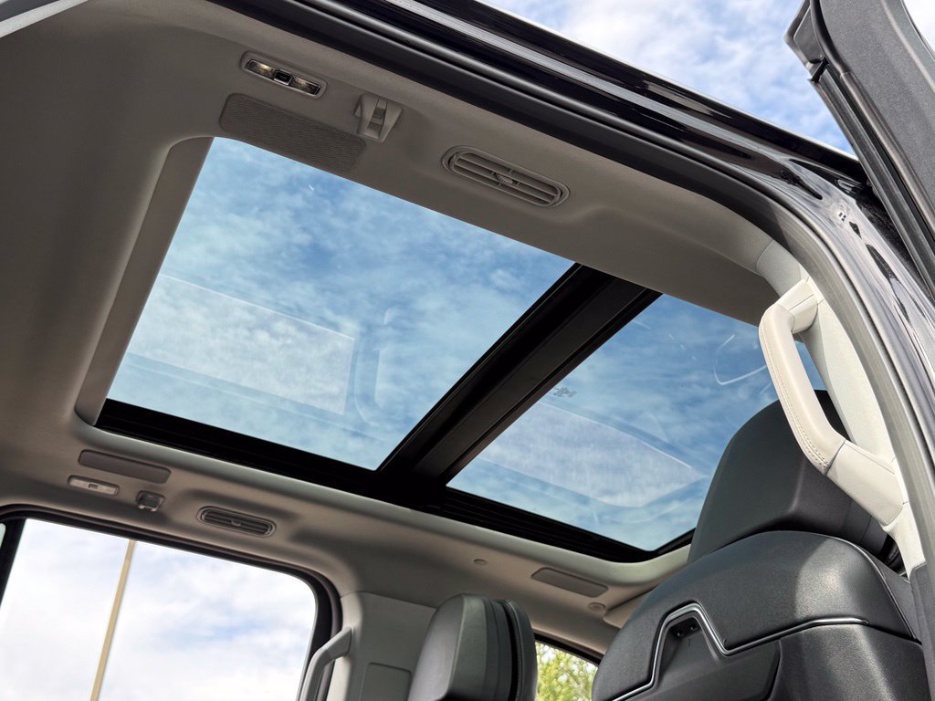 Used 2025 Lincoln Navigator L Reserve AWD/4WD image 5