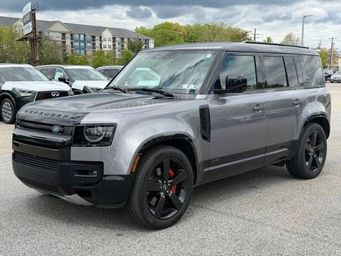 Used 2022 Land Rover Defender 110 X AWD/4WD image 3