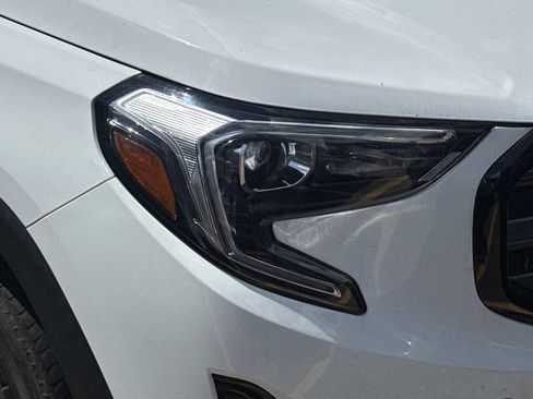 Used 2021 GMC Terrain SLE w/ Elevation Edition FWD image 4
