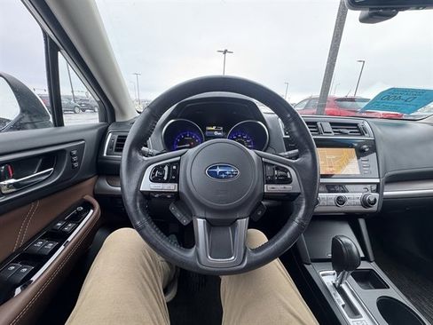Used 2017 Subaru Outback 3.6R Touring image 9