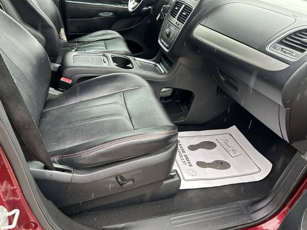 Used 2018 Dodge Grand Caravan GT FWD image 12