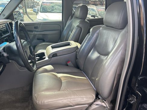 Used 2004 Chevrolet Tahoe Z71 w/ Z71 Preferred Equipment Group image 10