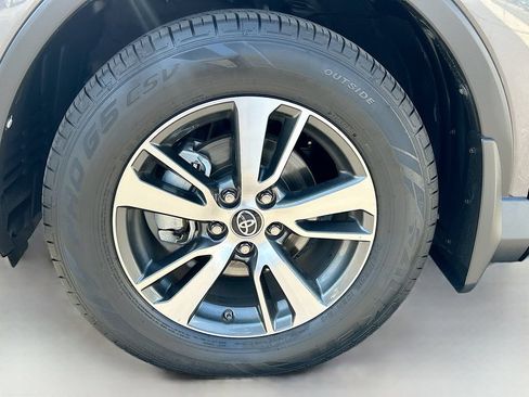 Used 2017 Toyota RAV4 XLE w/ Plus Extra Value Package FWD image 29
