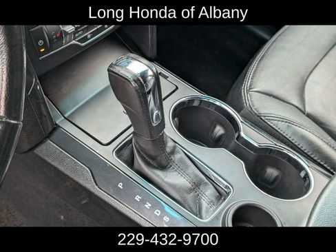Used 2016 Ford Explorer XLT w/ Equipment Group 202A FWD image 21