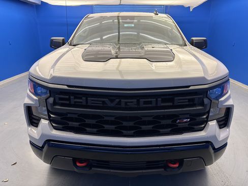 New 2026 Chevrolet Silverado 1500 Custom Trail Boss AWD/4WD image 3