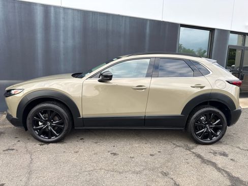 Used 2025 MAZDA CX-30 Carbon AWD/4WD image 3