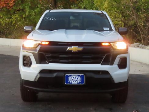 New 2026 Chevrolet Colorado LT image 18