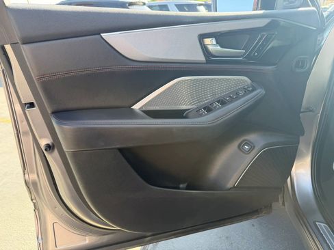 Used 2022 Acura MDX A-Spec AWD/4WD image 11