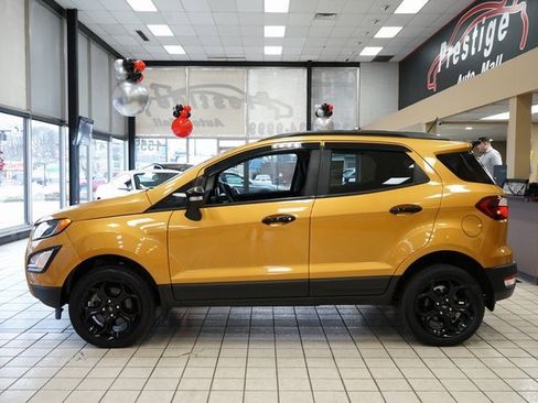 Used 2021 Ford EcoSport SES image 4