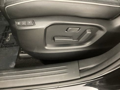 Used 2025 MAZDA CX-5 AWD 2.5 S w/ Preferred Package image 16