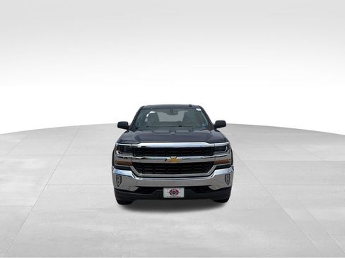 Used 2018 Chevrolet Silverado 1500 LT w/ All Star Edition AWD/4WD image 9
