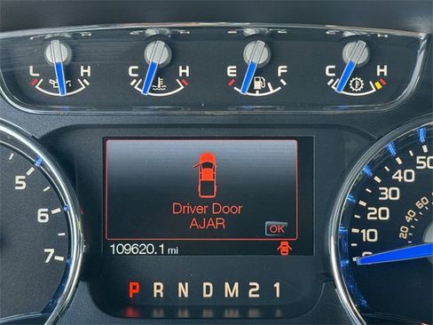 Used 2014 Ford F150 King Ranch w/ King Ranch Luxury Package image 14