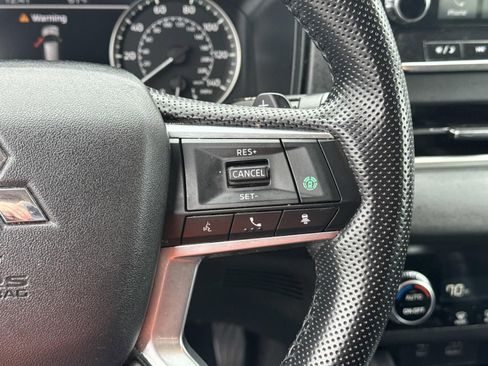 Used 2024 Mitsubishi Outlander SE AWD/4WD image 23