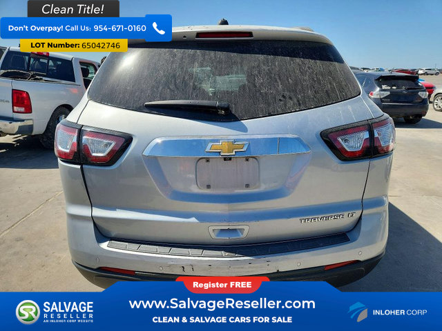 Used 2016 Chevrolet Traverse LT FWD image 8
