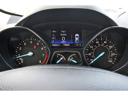 Used 2019 Ford Escape SE image 16