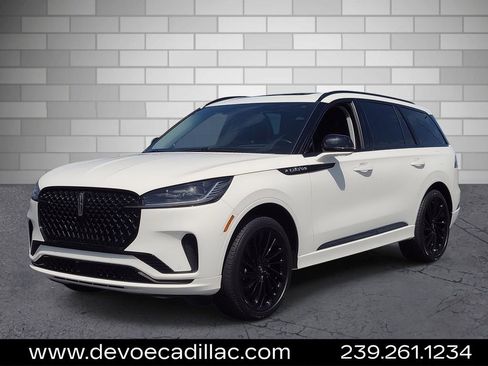 Used 2025 Lincoln Aviator Reserve w/ Equipment Group 201A AWD/4WD image 1