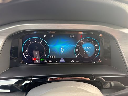 Used 2025 Volkswagen Atlas Cross Sport SE image 16