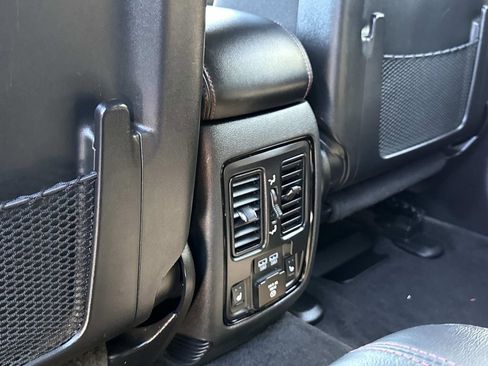 Used 2022 Dodge Durango R/T w/ Blacktop Package image 17