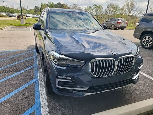 Used 2019 BMW X5 xDrive40i w/ Luxury Seating Package image 1