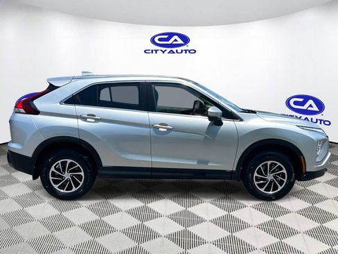 Used 2025 Mitsubishi Eclipse Cross ES AWD/4WD image 2
