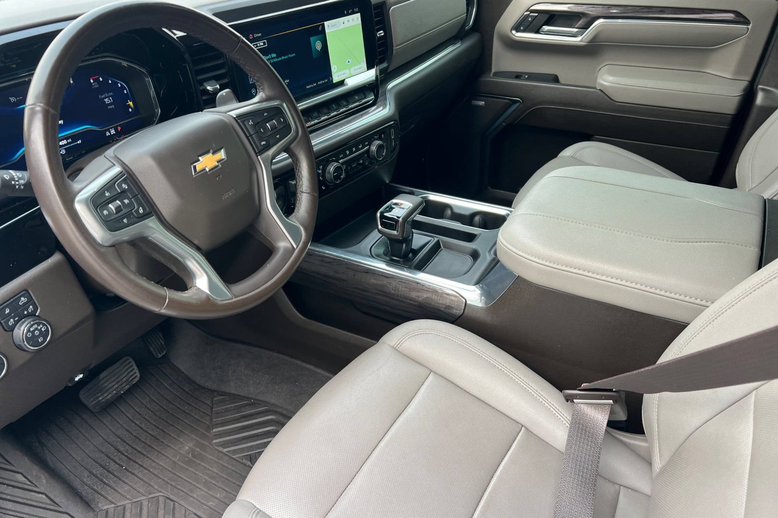 Used 2023 Chevrolet Silverado 1500 LTZ w/ Technology Package AWD/4WD image 11