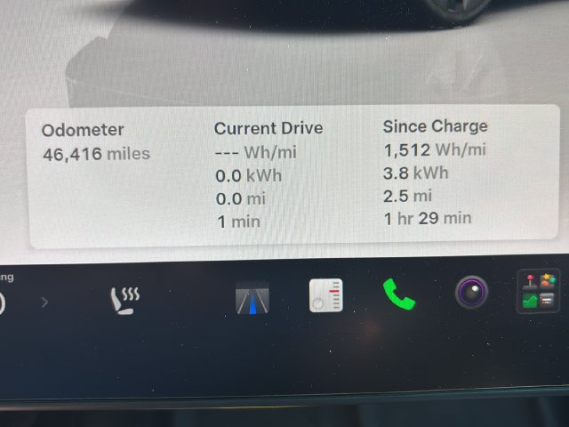 Used 2024 Tesla Model Y Long Range AWD/4WD image 23