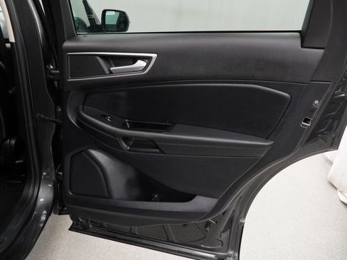 Used 2019 Ford Edge SEL w/ Equipment Group 201A FWD image 26