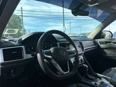 Used 2023 Volkswagen Atlas SE AWD/4WD image 11
