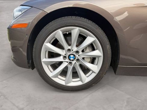 Used 2013 BMW 335i xDrive Sedan AWD/4WD image 14