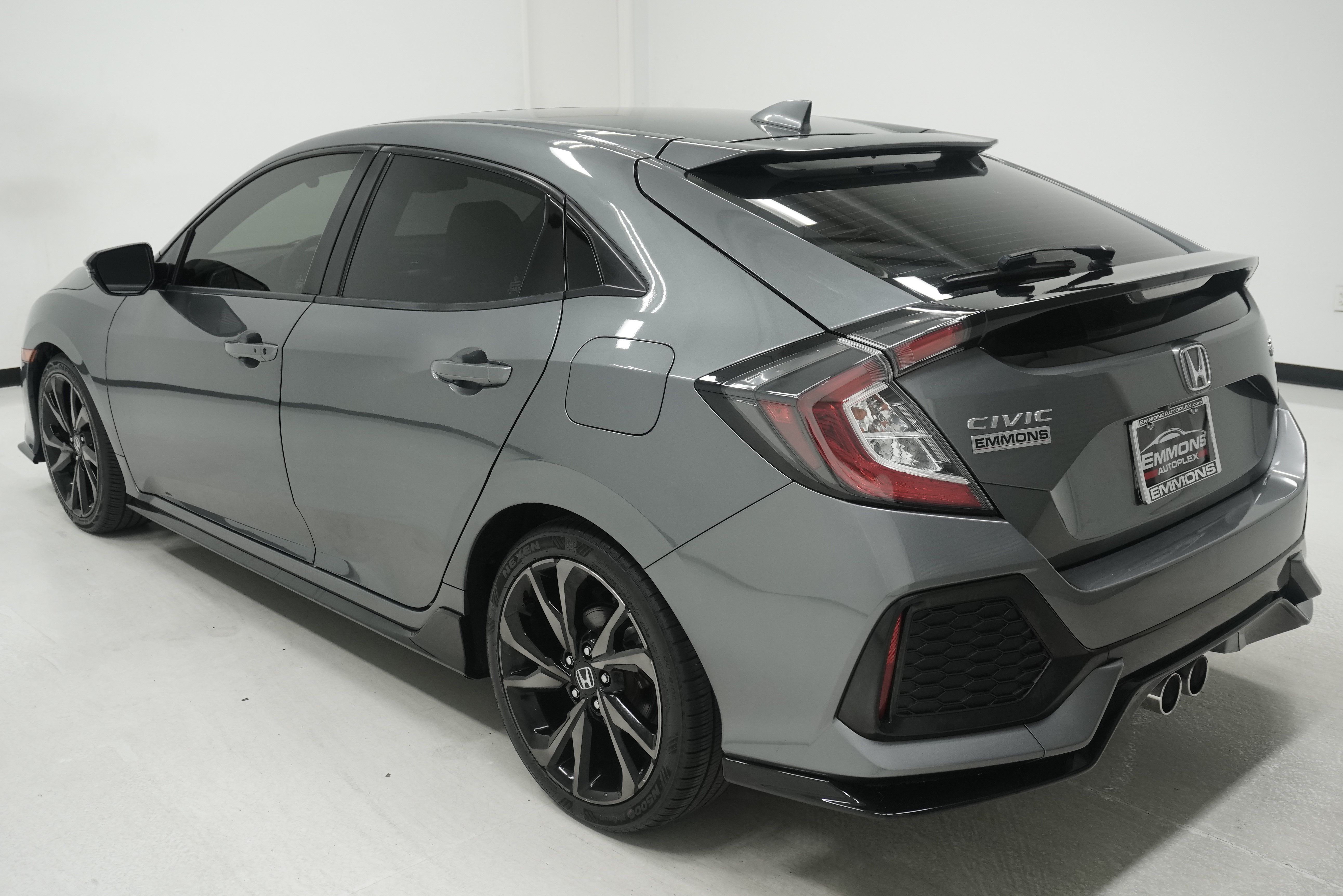 Used 2019 Honda Civic Sport Touring image 6