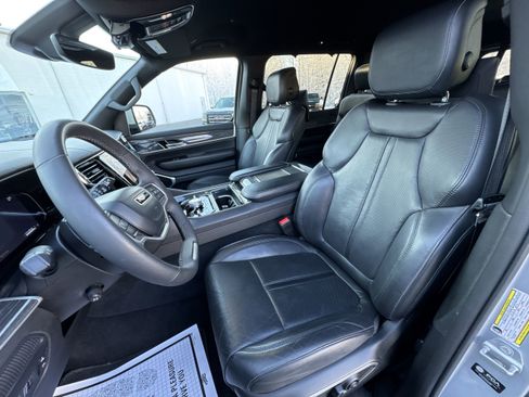 Used 2022 Jeep Wagoneer Series III w/ Convenience Group I image 20