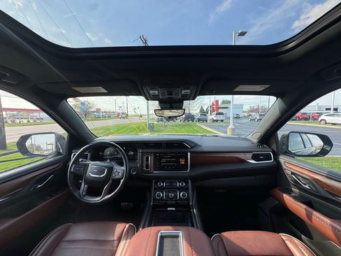 Used 2023 GMC Yukon Denali Ultimate image 8
