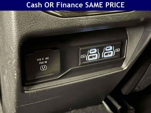 Certified 2025 Jeep Grand Cherokee Laredo X w/ Luxury Tech Group I AWD/4WD image 18