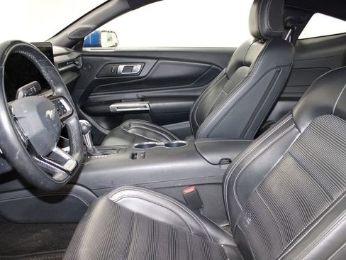 Used 2024 Ford Mustang GT Premium RWD image 16