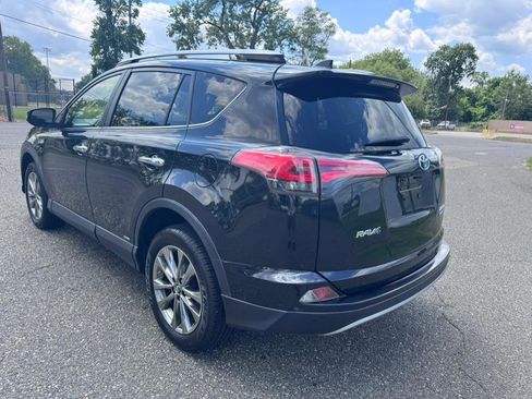 Used 2017 Toyota RAV4 Limited image 5