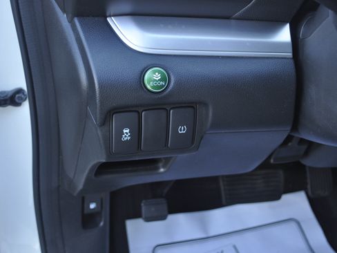 Used 2016 Honda CR-V EX image 17