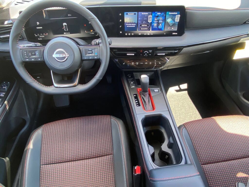 Used 2026 Nissan Kicks SR w/ Cold Weather Package AWD/4WD image 16